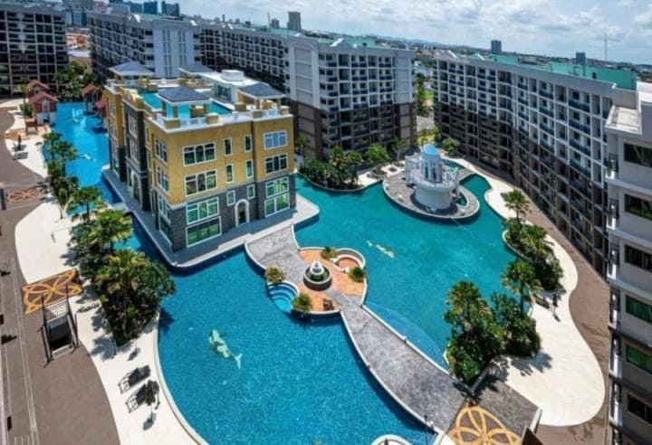 Arcadia Continental Pattaya Aparthotel Exterior photo